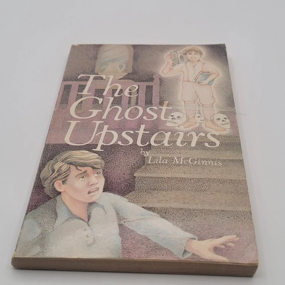 Lila McGinnis The Ghost Upstairs Paperback 1984 Weekly Reader Books Good